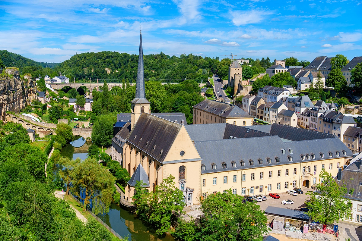 iVis App – Lüksemburg için Schengen Vizesi AI destekli web sitesi
